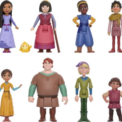 Disney’s Wish the Teens Mini Doll Set, 8 Posable Dolls & Star Figure, Characters Wear Signature Outfits