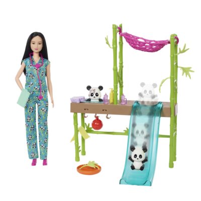 Barbie Le Sanctuaire des Pandas Coffret, Poupée et +20 Accessoires